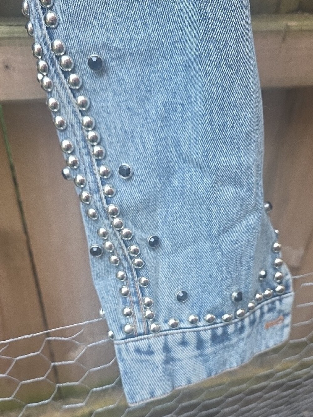 Cropped Studded Denim Jacket - Light Blue - Picture 3 of 6